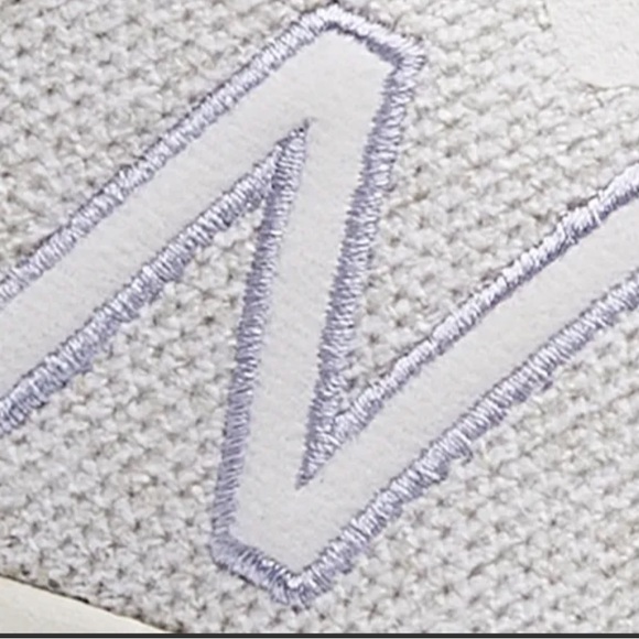 NWT New Balance off white sneakers - Picture 6 of 9